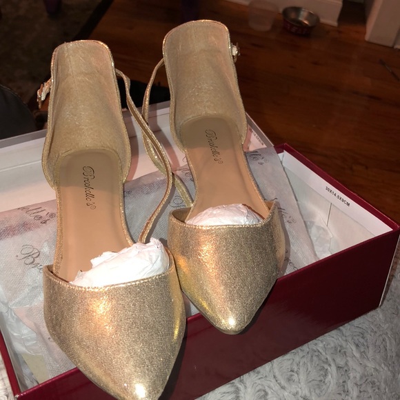 Breckelle’s - Picture 3 of 4